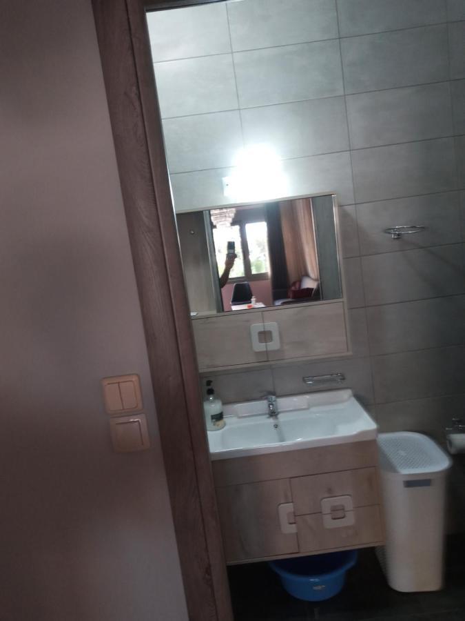 Hrysanthl Daire Hanya Dış mekan fotoğraf